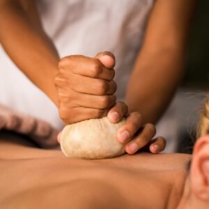 Masaje ayurvédico con pindas